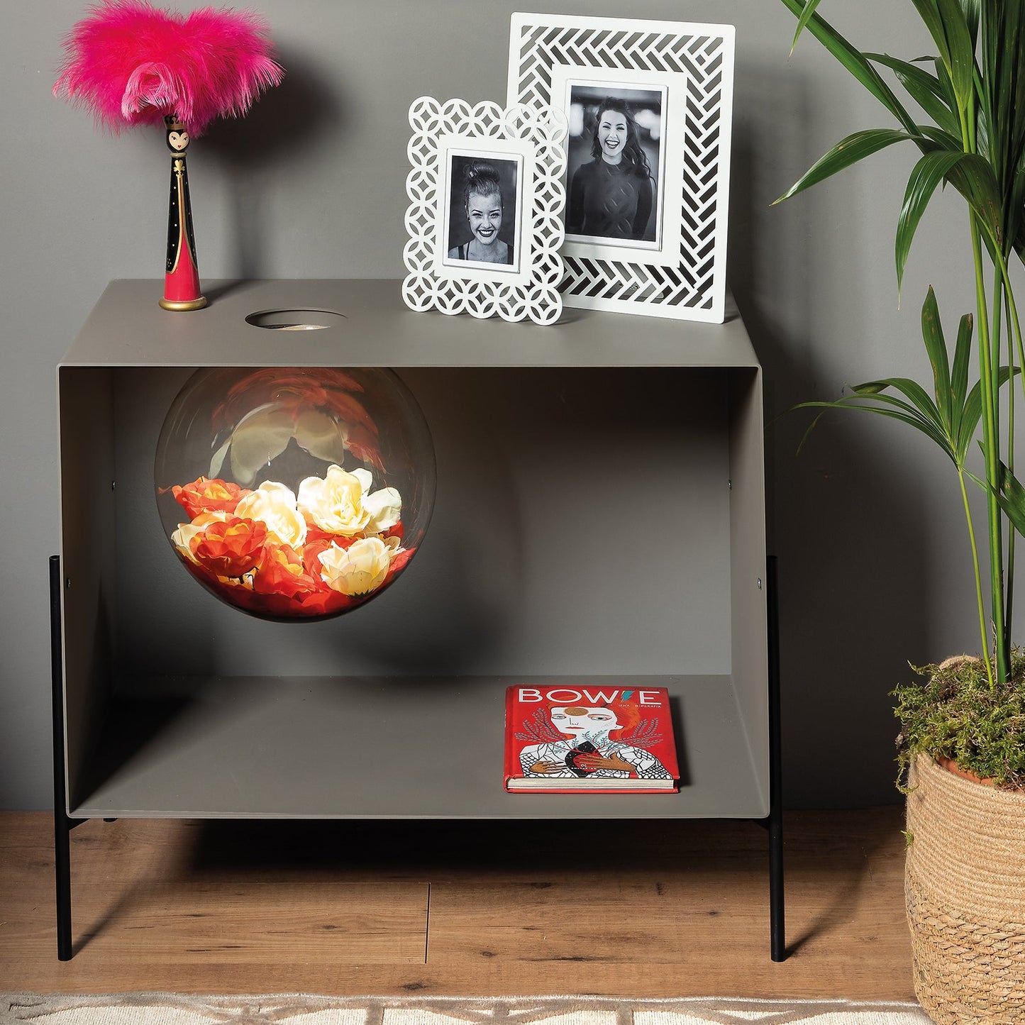 Mobile da soggiorno di design Globe grande