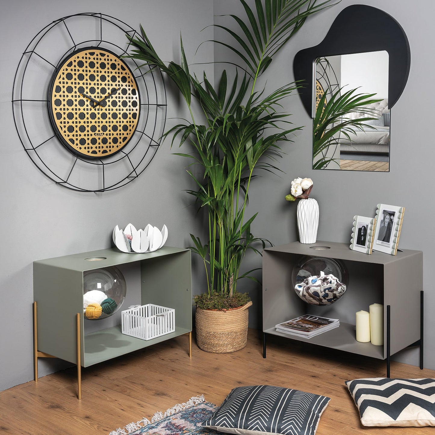 Mobile da soggiorno di design Globe grande