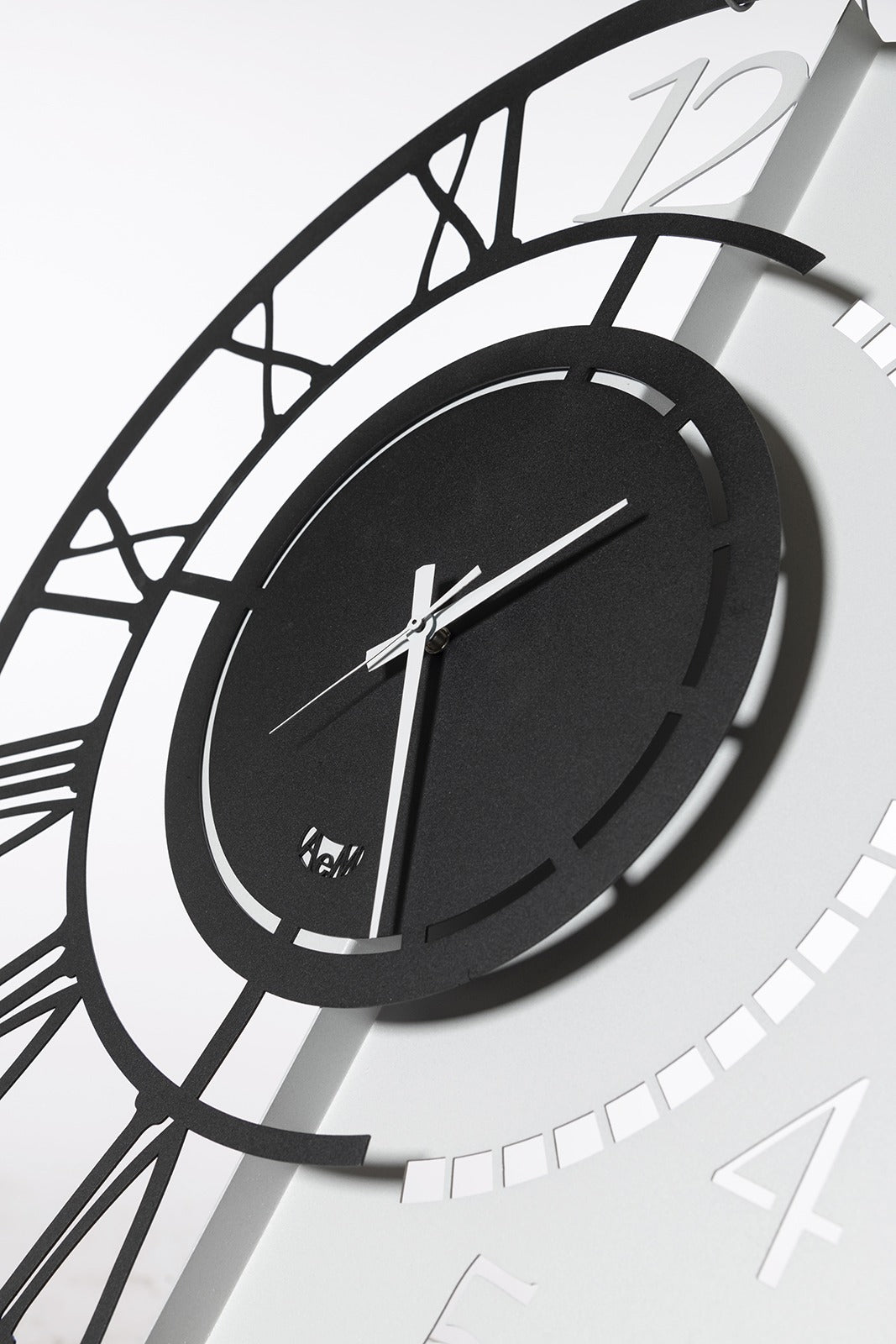 Grande horloge murale spéciale Full Metal Jack