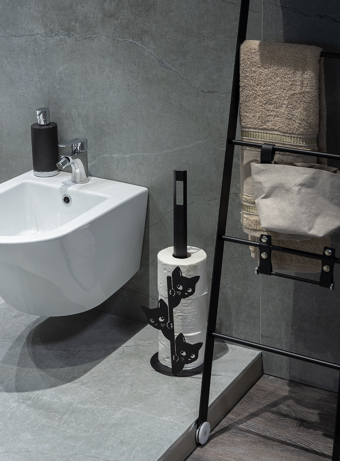 Porte-papier toilette sur pied Silvestro