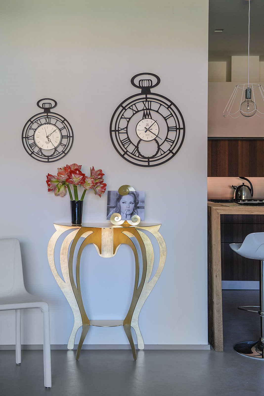 Piccola consolle di design Ballerina