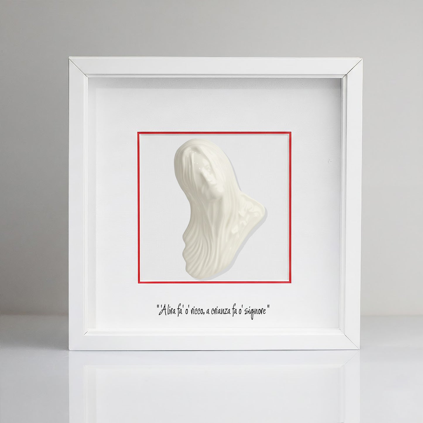 Bella Mbriana rossa in ceramica