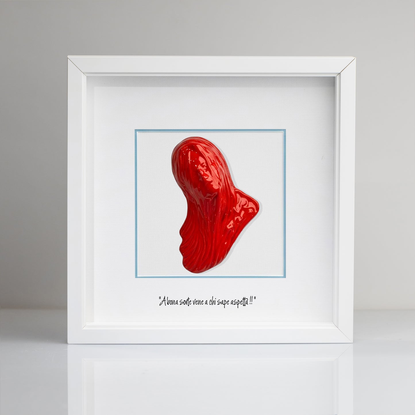 Bella Mbriana rossa in ceramica