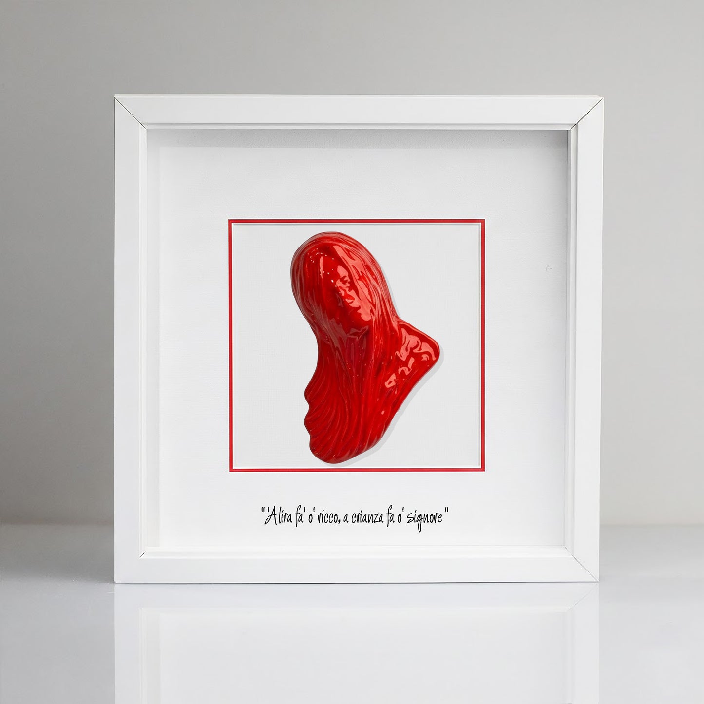 Bella Mbriana rossa in ceramica