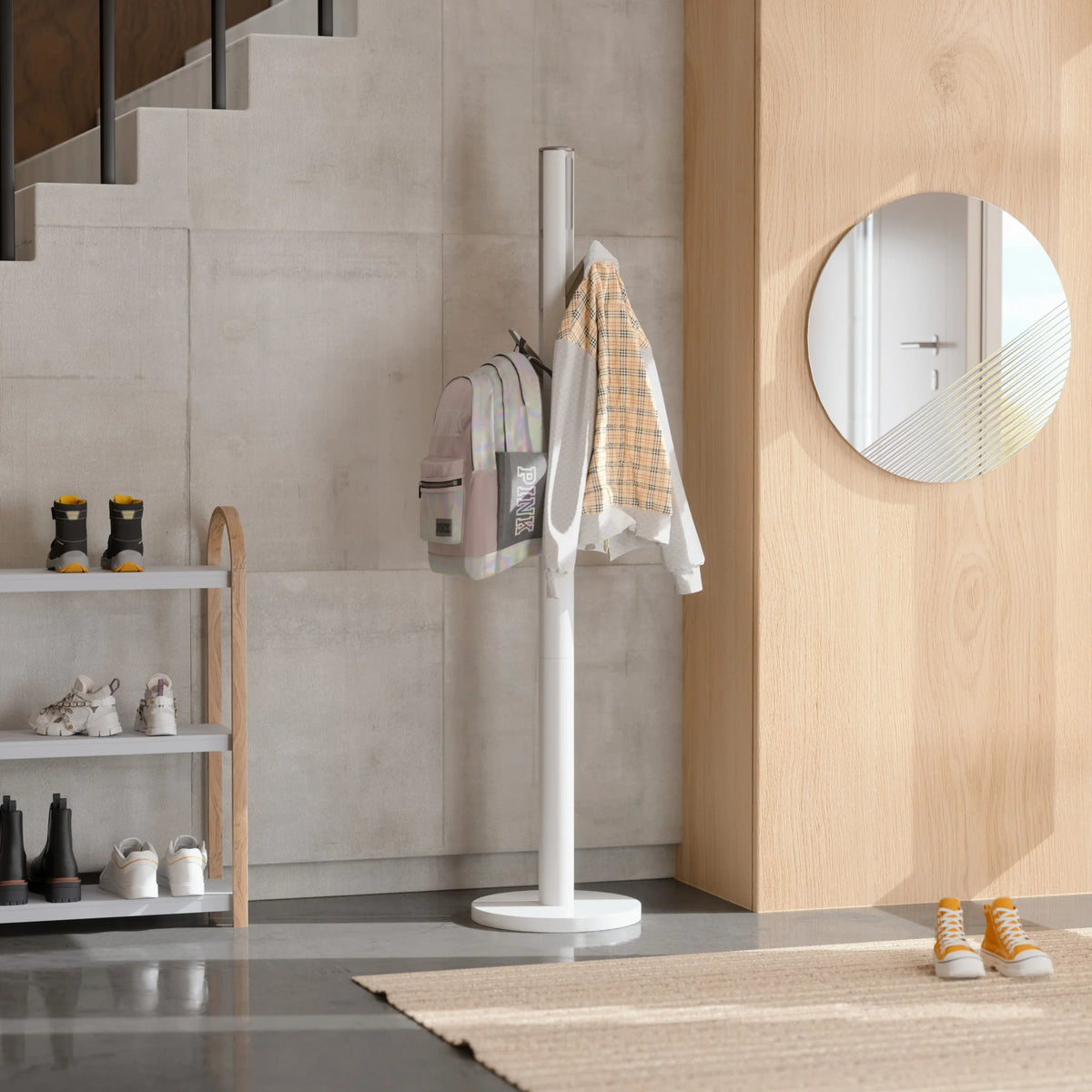 Appendiabiti da Terra in Legno e Metallo Flapper Bianco – Umbra