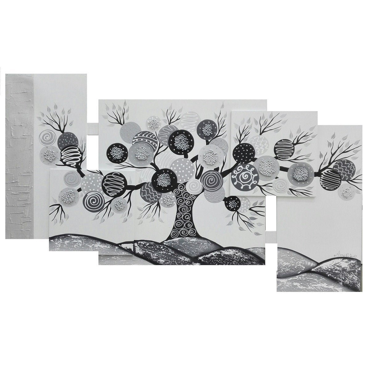 TREE WITH SPHERES IN GRAY SHADES WITH SILVER DECORATIONS