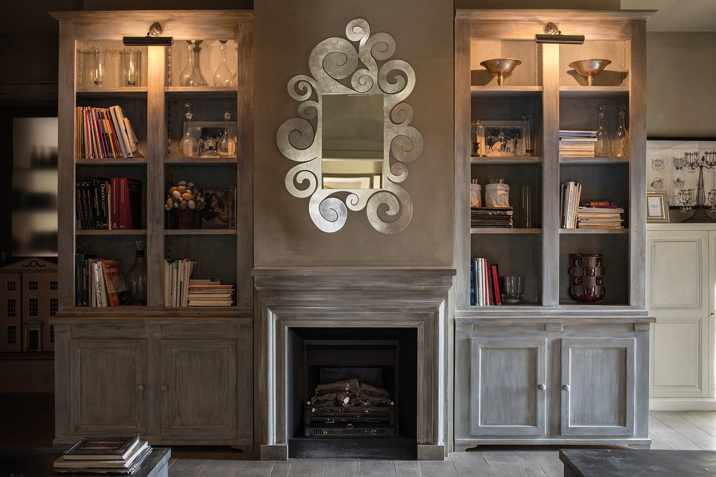 Specchio da parete decorato Temple